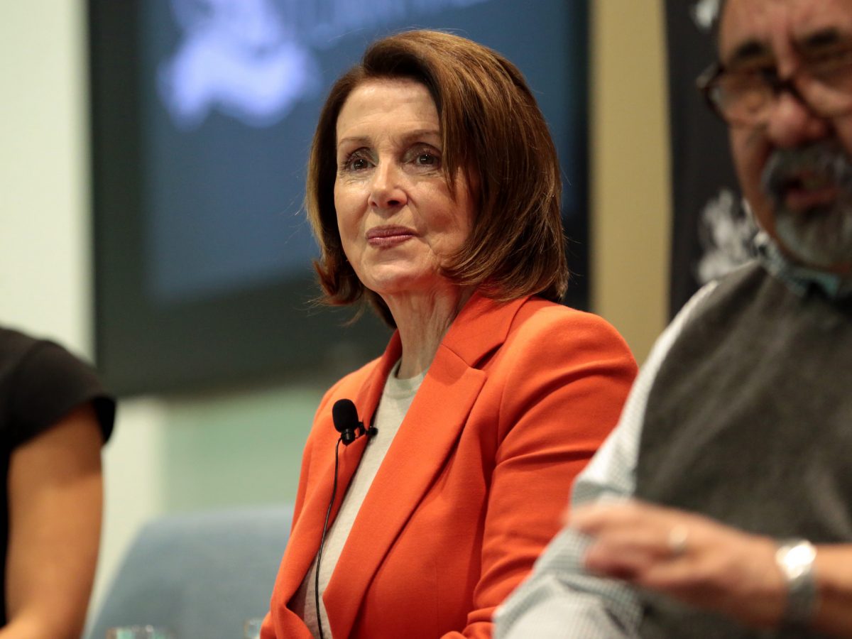 Does This Photo Show Nancy Pelosi Posing As Miss Lube Rack 1955 Truth Or Fiction