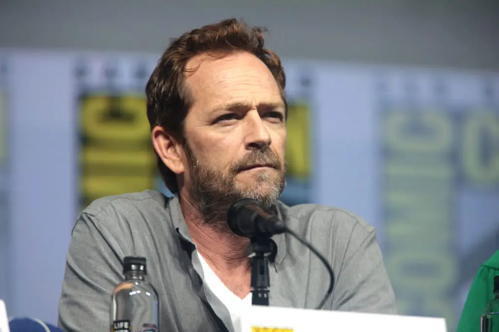 Luke Perry speaking at the 2018 San Diego Comic Con International, for "Riverdale", at the San Diego Convention Center in San Diego, California.